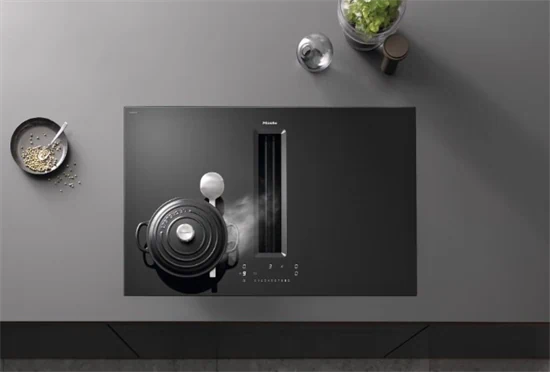 כיריים אינדוקציה Miele KMDA 7676 FL-U עם קולט אדים משולב